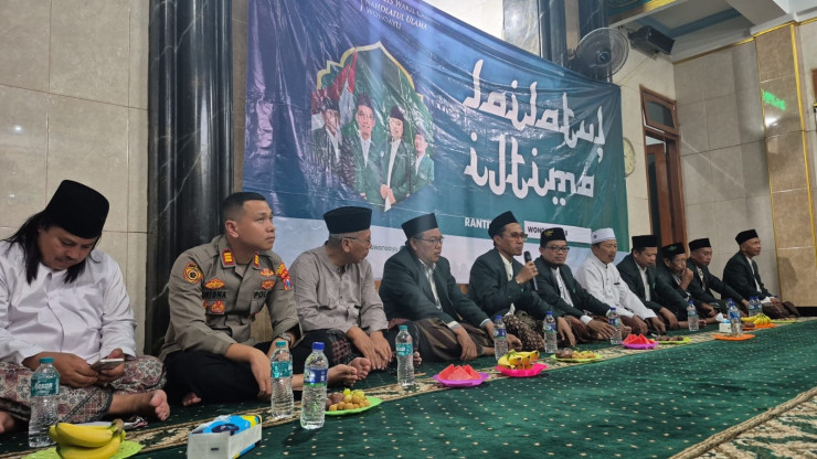 Kapolsek Wonoayu Hadiri Lailatul Ijtima, Perkuat Sinergitas dengan Tokoh Agama