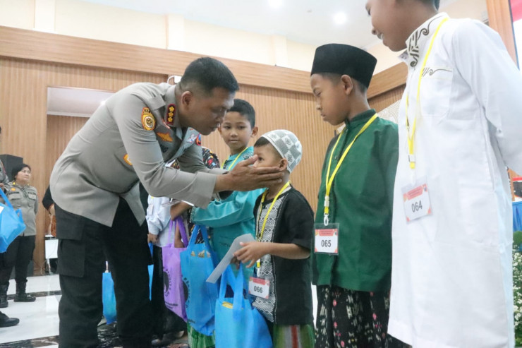 Polresta Sidoarjo Gelar Khitan Massal Gratis